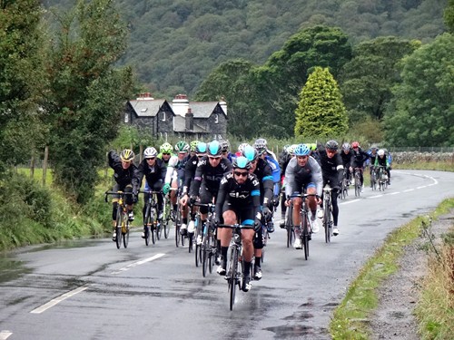 The peloton races through Borrowdale